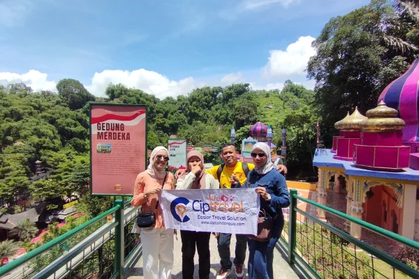Ciptadrive Customer Testimonial, Photo Galley With Banner Ciptravels
