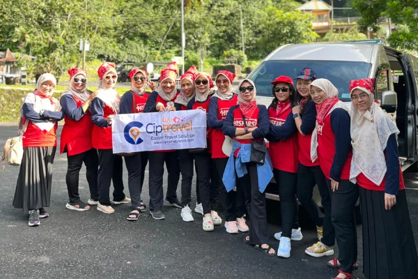 Ciptadrive Customer Testimonial, Photo Galley With Banner Ciptravels