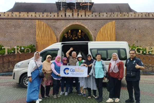 Ciptadrive Customer Testimonial, Photo Galley With Banner Ciptravels