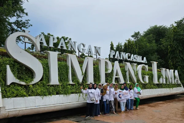 Ciptadrive Customer Testimonial, Photo Galley With Banner Ciptravels