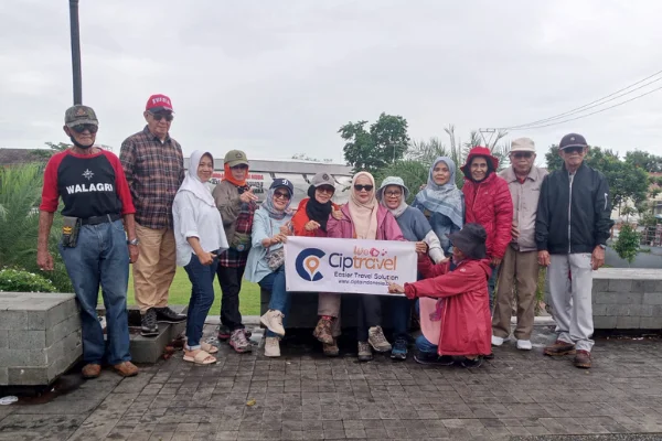 Ciptadrive Customer Testimonial, Photo Galley With Banner Ciptravels
