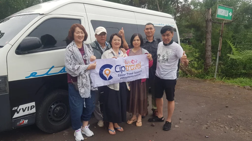 Premium Car Rental Jakarta. Alphard & Hiace by Ciptadrive